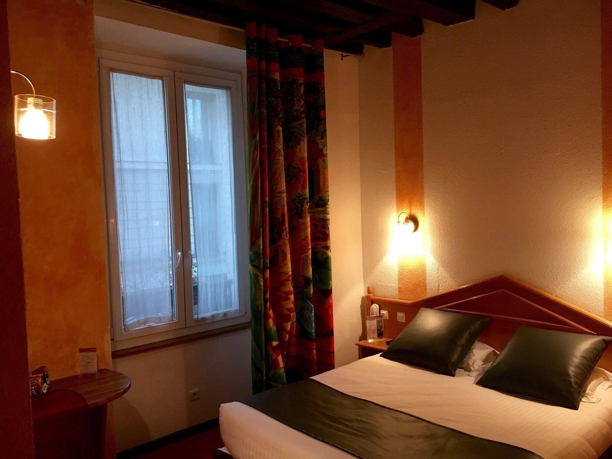 3H Paris Marais Hôtel Bagian luar foto